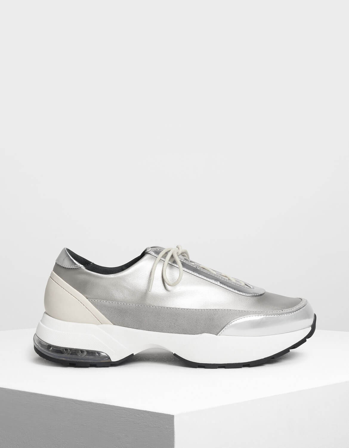 Sepatu sneakers Charles & Keith